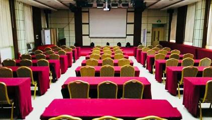 高端年會(huì)場(chǎng)地與專業(yè)幻燈及投影設(shè)備銷售 打造難忘企業(yè)盛典